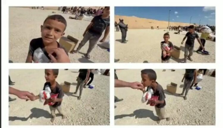 صور ابكت العالم …طفل فلسطيني عمره ٥ سنوات يقبل يد جندي أمريكى قدم له طعام 1 صور ابكت العالم …طفل فلسطيني عمره ٥ سنوات يقبل يد جندي أمريكى قدم له طعام 2025