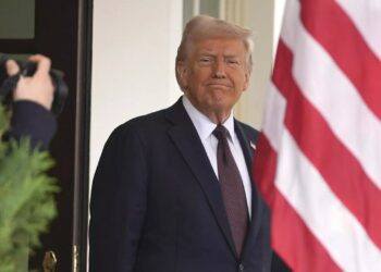 ترامب يتوسط لإنهاء الصراع الحدودي الدامي بين تايلاند وكمبوديا 2025