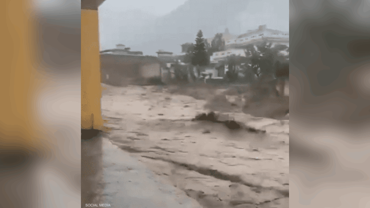 سقوط ضحايا …تحطم مروحية جراء أمطار غزيرة في باكستان 2025