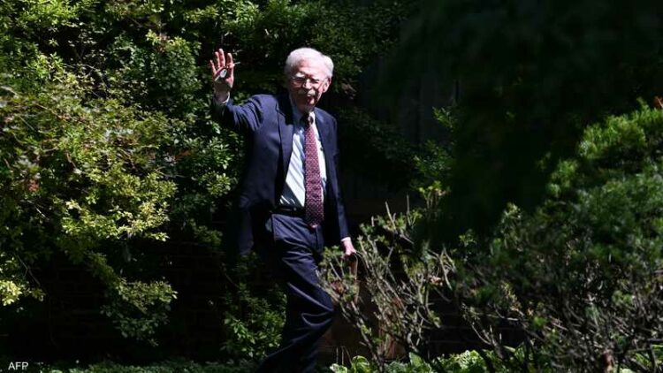 اصباع الاتهام تشير لروسيا …رسائل مسربة إلى "دولة معادية" تفجر أزمة بولتون من جديد 2026