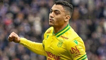 مصطفى محمد فى مهمة صعبة فى نادى نانت أمام أوكسير بالدورى الفرنسي 2025
