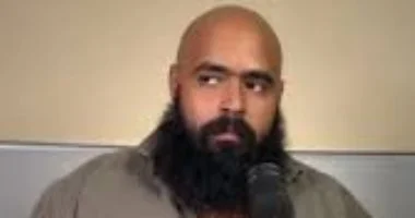 ترحيل التيك توكر محمد عبد العاطي للنيابة بعد للقبض عليه بعد حلقته مع سوزى الأردنية. 1 ترحيل التيك توكر محمد عبد العاطي للنيابة بعد للقبض عليه بعد حلقته مع سوزى الأردنية. 2025