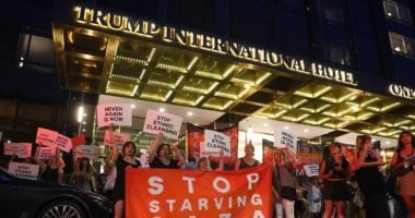 ترامب : المتظاهرون امام فندقى فى بنيويورك رفعوا لافتات دعم غزة و تم إلقاء القبض عليهم 1 ترامب : المتظاهرون امام فندقى فى بنيويورك رفعوا لافتات دعم غزة و تم إلقاء القبض عليهم 2025