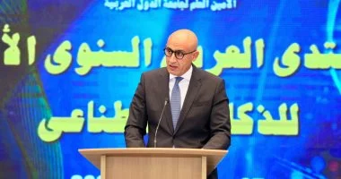 زلزل يهز عرش وزير التعليم المصرى …بقائه اصبح فى مهب الريح بسبب مناهج الذكاء الاصطناعى بالمدارس 1 زلزل يهز عرش وزير التعليم المصرى …بقائه اصبح فى مهب الريح بسبب مناهج الذكاء الاصطناعى بالمدارس 2025