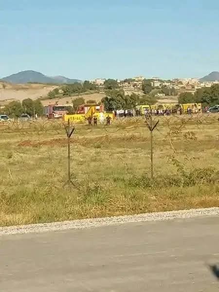 الجزائر: مقتل 4 أشخاص في تحطم طائرة تدريب للحماية المدنية بمطار فرحات عباس 1 الجزائر: مقتل 4 أشخاص في تحطم طائرة تدريب للحماية المدنية بمطار فرحات عباس 2025