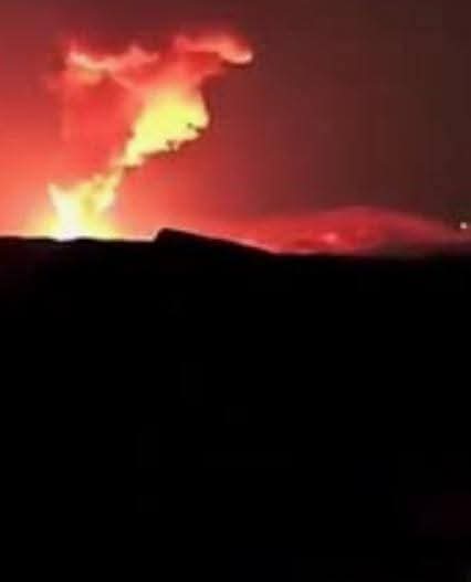 قصف جوي إسرائيلي يستهدف اللواء 107 بريف جبلة غربي سوريا 1 قصف جوي إسرائيلي يستهدف اللواء 107 بريف جبلة غربي سوريا 2025