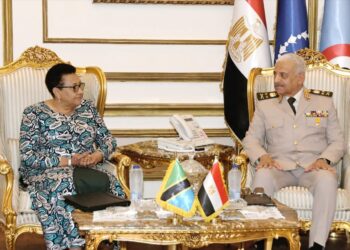 وزيرا دفاع مصر وتنزانيا يبحثان تعزيز التعاون العسكري ويوقعان اتفاقية جديدة 2025