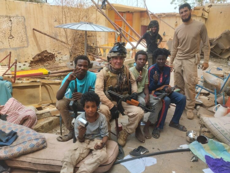 مرتزقة كولومبيا يقاتلون مع الدعم السريع في الفاشر: ما علاقة الإمارات؟ 2025