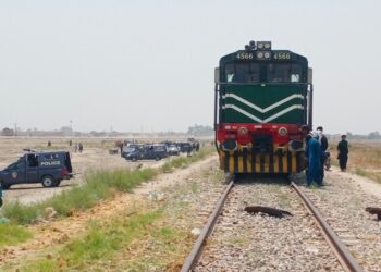 انفجار قرب خط قطار في بلوشستان الباكستاني دون إصابات.. و"جعفر إكسبريس" ينجو مجددًا 2025