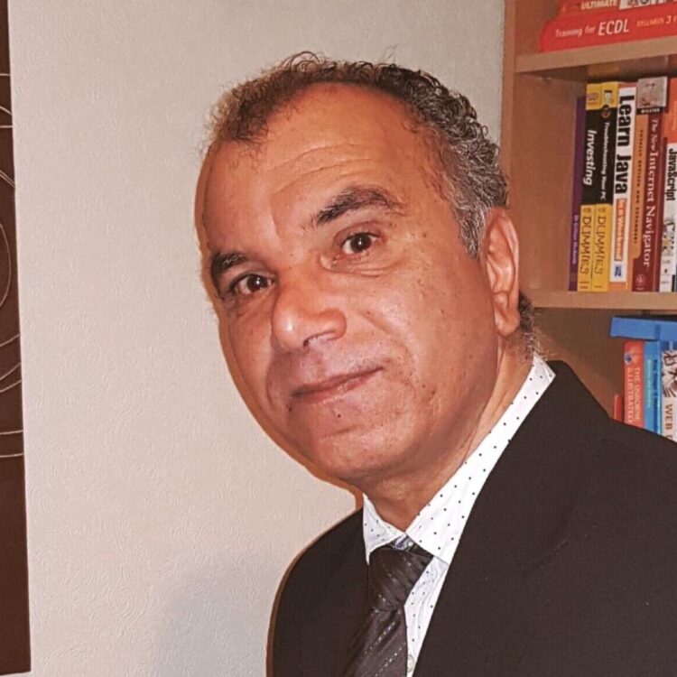 فرج فركاش يكتب قراءة سريعة في قرار تعيين صدام حفتر نائبا لوالده 1 فرج فركاش يكتب قراءة سريعة في قرار تعيين صدام حفتر نائبا لوالده 2025