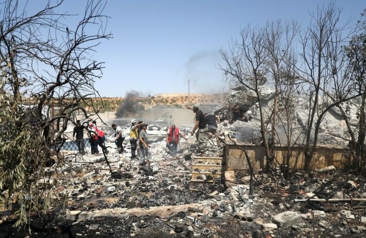 الحرائق المستعرة تجتاح محافظة اللاذقية والحماية المدنية تفشل فى السيطرة 2025