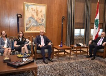 تفاصيل لقاء نبيه بري والمبعوث الأمريكي 2025