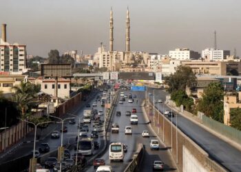 هل يوافق البرلمان المصرى على مقترح العمل من 5 صباحاً حتى 12 ظهراً للموظفين ؟ 2025