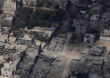 عمليات نسف ضخمة في حي الزيتون والجرافات تهدم خيام السكان فى شوارع غزة 2025