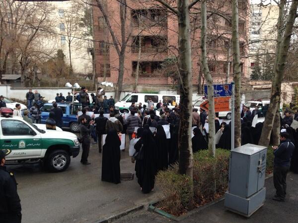 قرار مفاجئ: السفارة النمساوية في طهران تعلّق خدماتها القنصلية حتى إشعار آخر 1 قرار مفاجئ: السفارة النمساوية في طهران تعلّق خدماتها القنصلية حتى إشعار آخر 2025