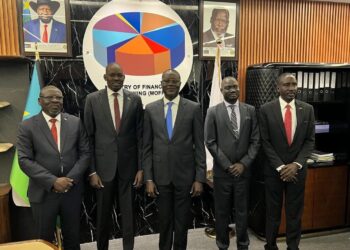 جنوب السودان: سلفا كير يقيل وزير المالية وسط أزمة اقتصادية خانقة 2025