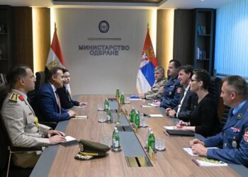 تعزيز التعاون العسكري بين مصر وصربيا خلال لقاء بلجراد 2025