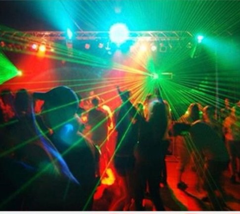 حفل مختلط يثير حملة اعتقالات في إيران 1 حفل مختلط يثير حملة اعتقالات في إيران 2025