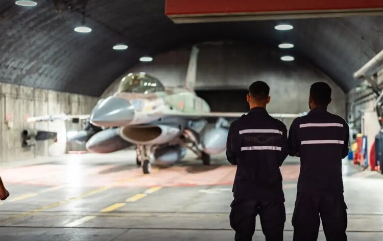 إسرائيل تبني بنك أهداف واسع في اليمن وتستعد للرد على الهجمات الحوثيين 2025