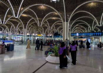 إصابة شرطي بطلق ناري عرضي في مطار بغداد الدولي ومديرية أمن المطارات توضح 2025