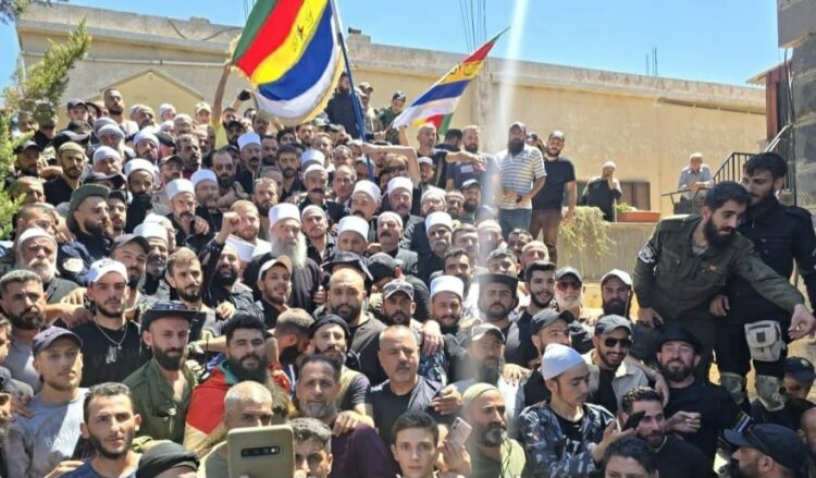 حركة "رجال الكرامة" في السويداء تغيّر قيادتها وتنضم لتشكيل الحرس الوطني 2025