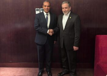 تفاصيل لقاء وزير الخارجية المصري ونظيره الإيراني في جدة 2025