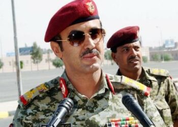 قرار مفاجئ في صنعاء: أحمد علي صالح يُفصل من حزب المؤتمر الشعبي العام تحت ضغط حوثي 2025