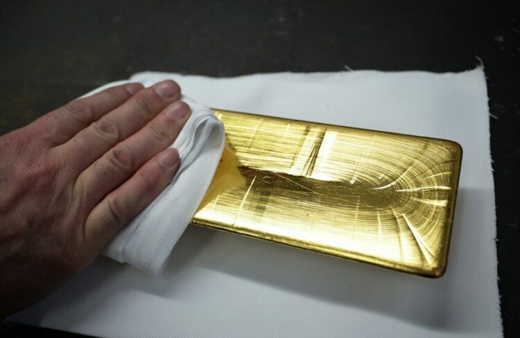 مصر … الذهب يتجه لتحقيق مكاسب شهرية رغم انخفاضه 1 مصر … الذهب يتجه لتحقيق مكاسب شهرية رغم انخفاضه 2025