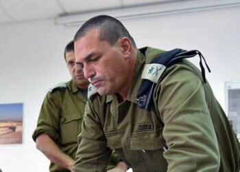 الجيش يُحذر والحكومة تتجاهل: إسرائيل أمام مفترق خطير في غزة 2025