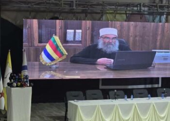 بعد مشاركة الهجري في مؤتمر الحسكة: حكومة الشرع تلوح بالتصعيد ضد قسد 2025