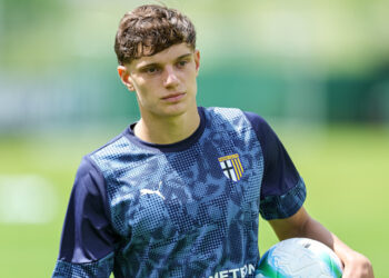 NEUSTIFT IM STUBAITAL, AUSTRIA - JULY 22: Giovanni Leoni during a training session on July 22, 2025 in Neustift im Stubaital, Austria. (Photo by Leo Simon - Parma Calcio 1913/Parma Calcio 1913 via Getty Images)