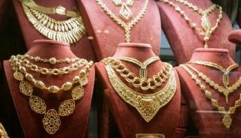 أسعار الذهب في مصر اليوم الأحد 7 سبتمبر 2025…"الجنيه الذهب يتخطى حاجز الأربعين ألفًا – هل تقترب لحظة الجنون؟" 2025