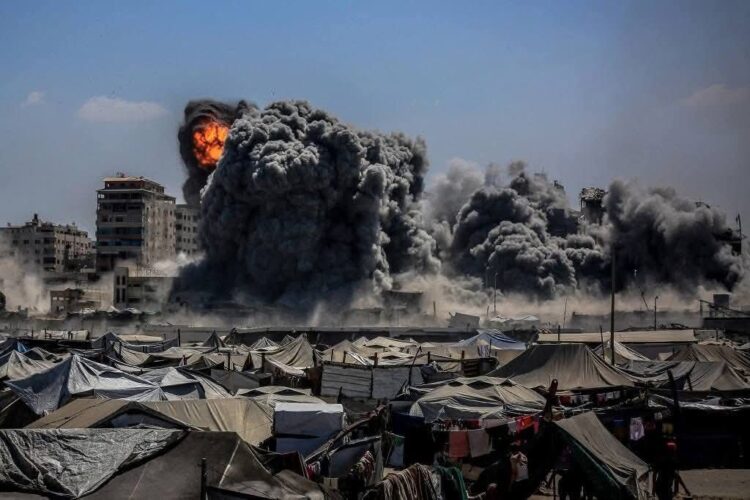 الصليب الأحمر يغادر مدينة غزة مؤقتًا ويُحذر من كارثة إنسانية 2025