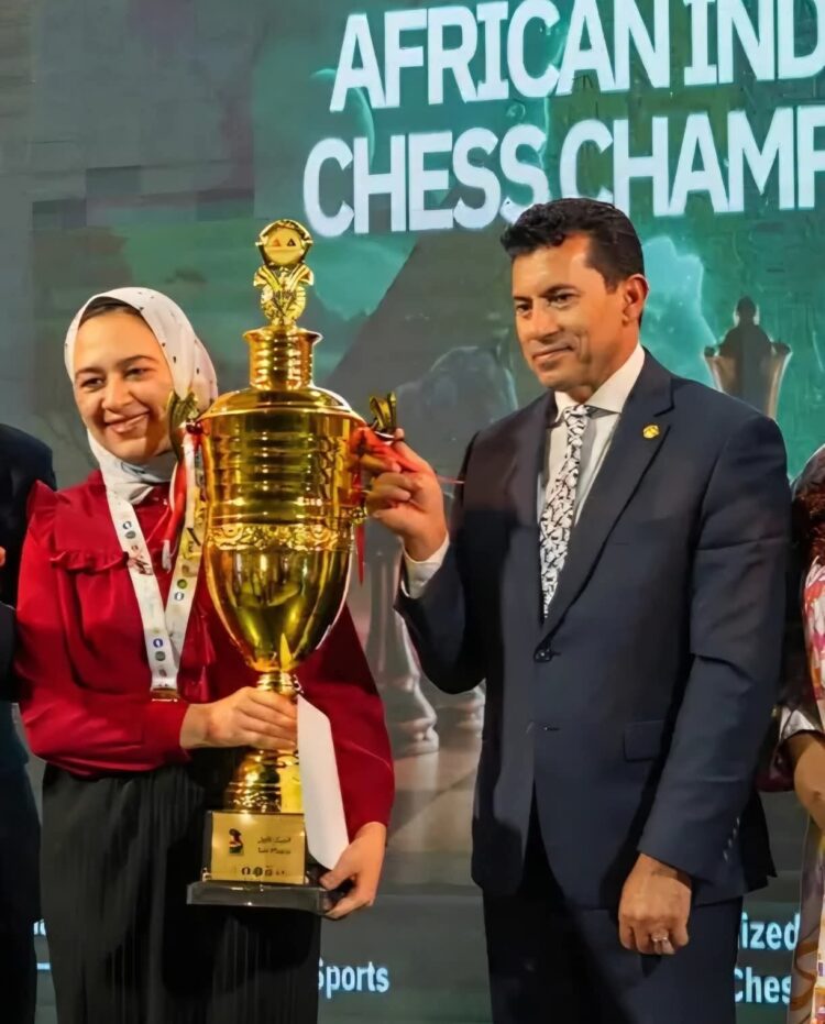 شروق وفا  بطلة هزت عرش وزير الشباب والرياضة المصرى ...نكشف أسرار وتفاصيل تغيير جنسيتها 2026