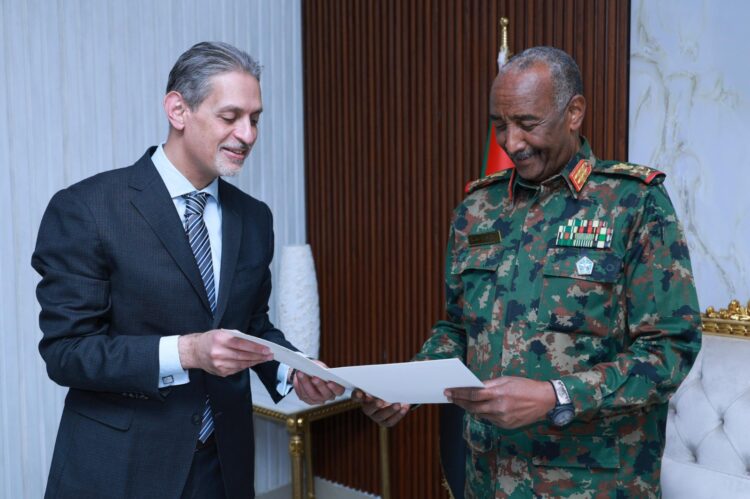 البرهان يتسلم رسالة خطية من السيسي.. اعرف التفاصيل 2026