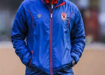 "تحولات مفاجئة: عادل مصطفى يترك زد ويقود ثورة النادى الأهلي" 2025