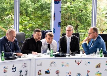 قادة تحالف الراغبين يطلعون ترامب على خطط ما بعد الحرب في أوكرانيا 2025