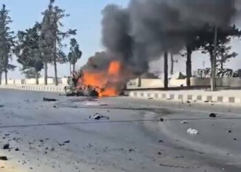 طيران مسير يستهدف سيارة قرب مطار حلب الدولي وسط تكتم رسمي "فيديو" 2025