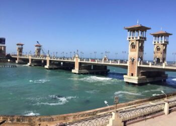 مواطنون يكشفون تهالك كوبري ستانلي.. والمحافظة تتحرك 2025