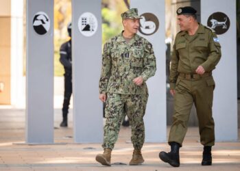 زامير يلتقي برئيس القيادة المركزية الأمريكية الجديد على وقع احتلال غزة 2025