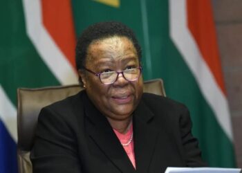 "الجهاد عند الضرورة".. تصريحات باندور تُثير قلق الجاليات اليهودية في جنوب إفريقيا 2025