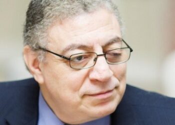 رشاد حامد يكتب صورة المياه المتدفقة من أعلى سد النهضة: بين الاستعراض والمخاطرة 2025