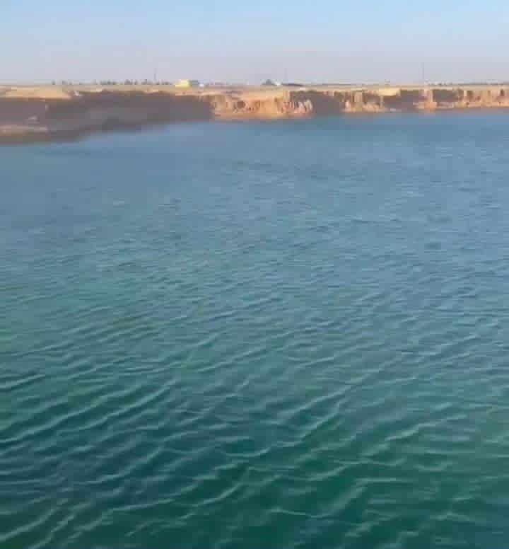 "بحيرة المنيا الغامضة… مياه مالحة تظهر فجأة في قلب الصحراء المصرية وتثير موجة استجمام جنونية" 1 "بحيرة المنيا الغامضة… مياه مالحة تظهر فجأة في قلب الصحراء المصرية وتثير موجة استجمام جنونية" 2025