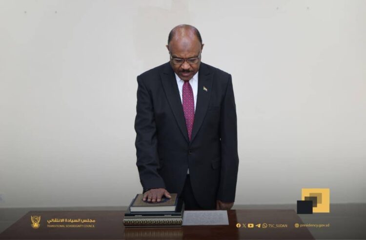 السودان: محي الدين سالم يؤدي القسم وزيراً للخارجية أمام البرهان 2025