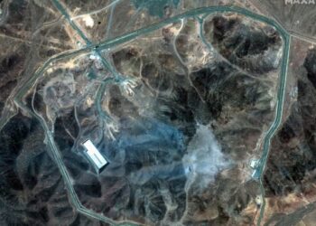 إسرائيل أبلغت فرنسا أن منشآت إيران النووية لم تدمر بالكامل 2025