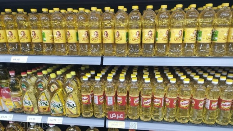 أغضب بالشارع المصرى بعد أنباء عن حذف الزيت من بطاقات التموين…الحكومة تكشف الحقيقة 1 أغضب بالشارع المصرى بعد أنباء عن حذف الزيت من بطاقات التموين…الحكومة تكشف الحقيقة 2025