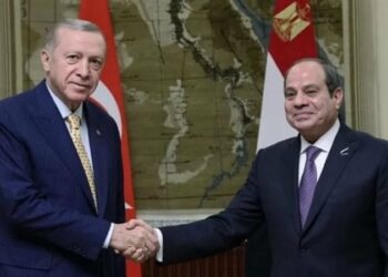 السيسي يلتقي أردوغان على هامش القمة العربية الإسلامية في الدوحة 2025