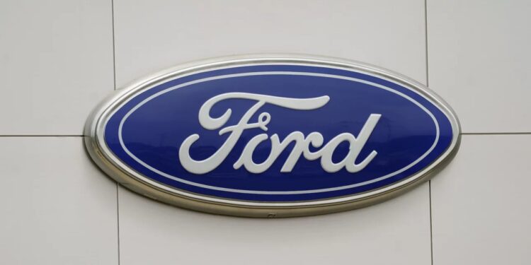 فورد الأمريكية تلغي 1000 وظيفة إضافية في كولونيا 2026