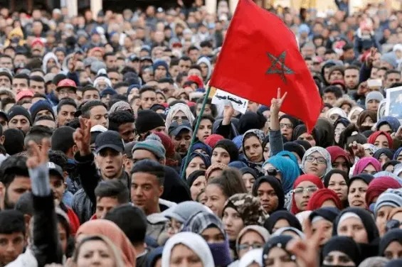 منصات التواصل تشعل حراكًا جديدًا في المغرب: ما وراء "مسيرة الشباب المغربي"؟ 1 منصات التواصل تشعل حراكًا جديدًا في المغرب: ما وراء "مسيرة الشباب المغربي"؟ 2025