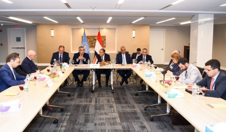 مصر تؤكد رفض تهجير الفلسطينيين خلال لقاء مع اللجنة اليهودية الأمريكية 2026